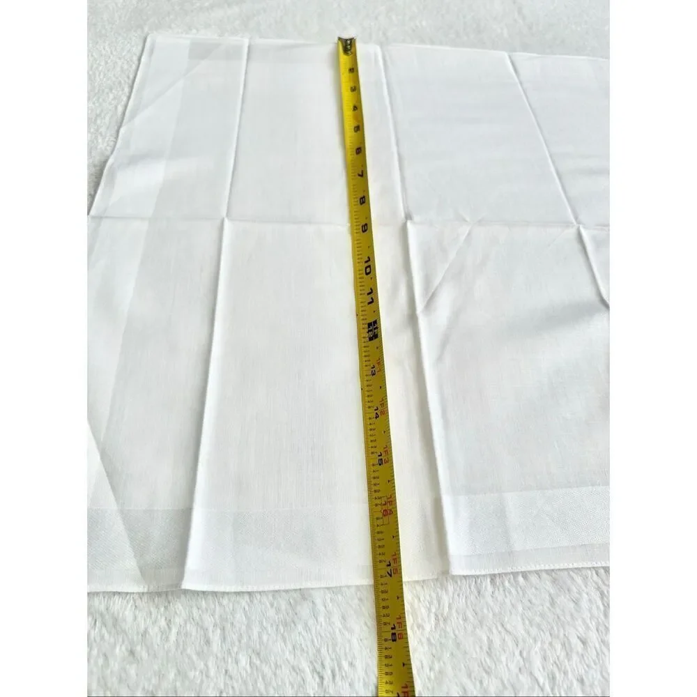 Used white cloth table napkins set of 3